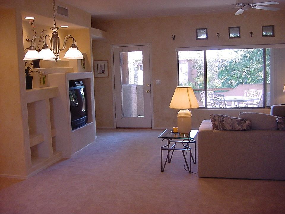 Spacious Living/Great Room