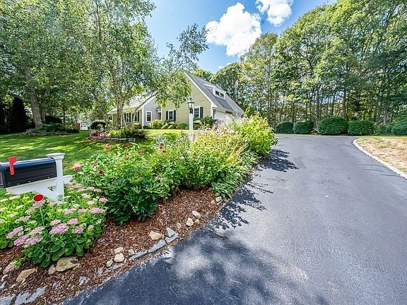 3rd image of 67 Spyglass Hill Rd