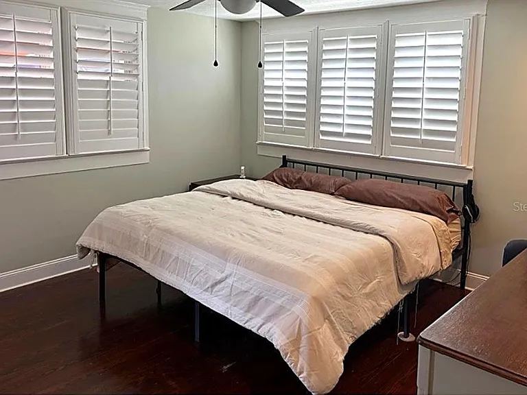 1510 Sanford Ave — Photo 13