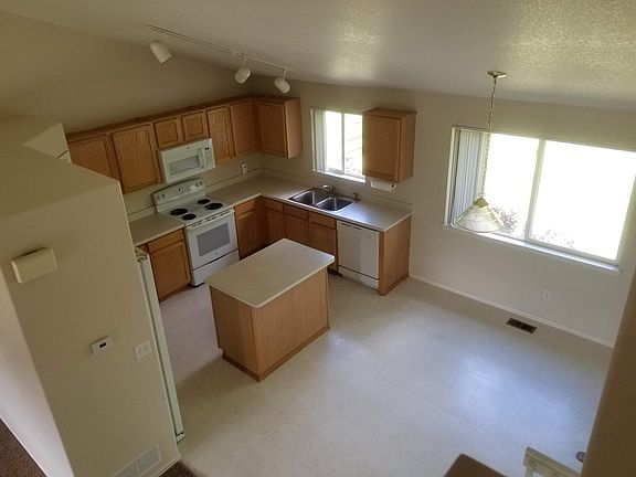 Kitchen and dining area