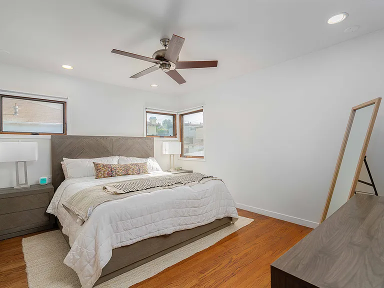 317 Whiting St — Photo 17
