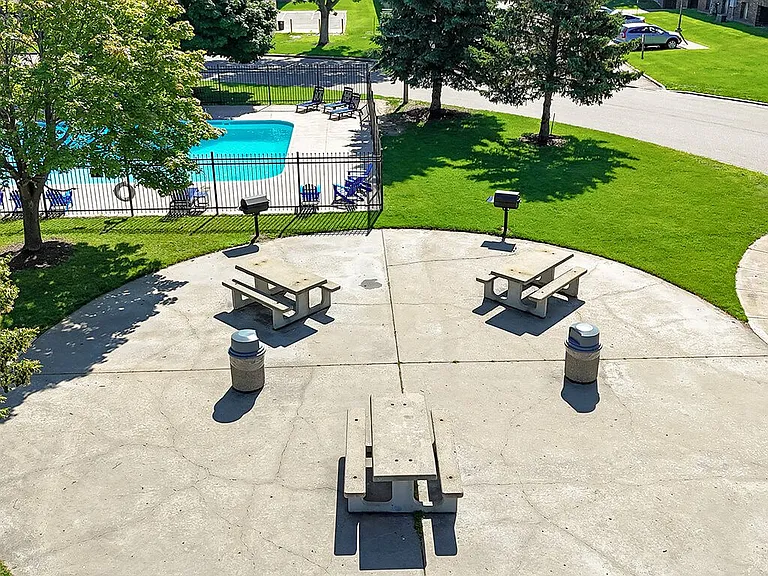 Picnic Areas & Outdoor Grilling Stations