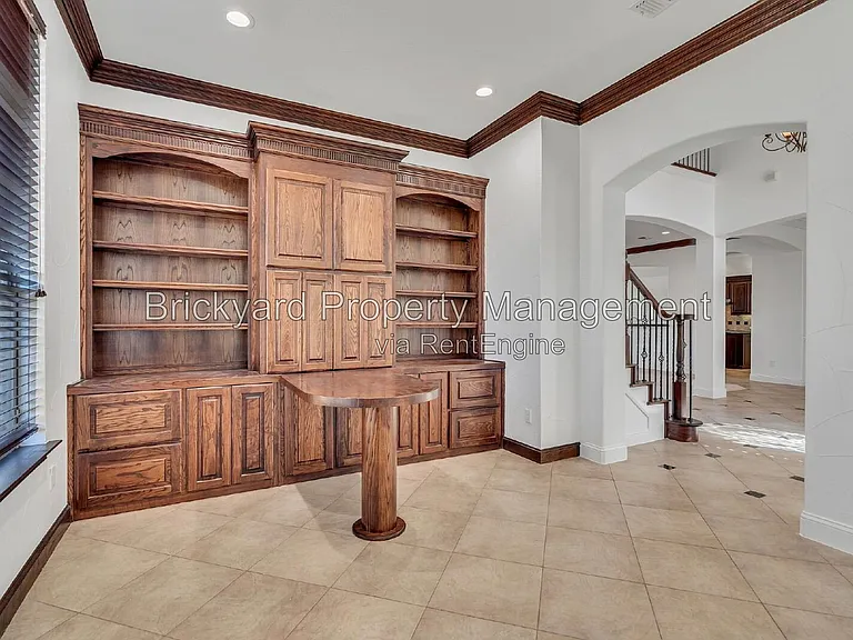 350 Pine Valley Dr — Photo 30