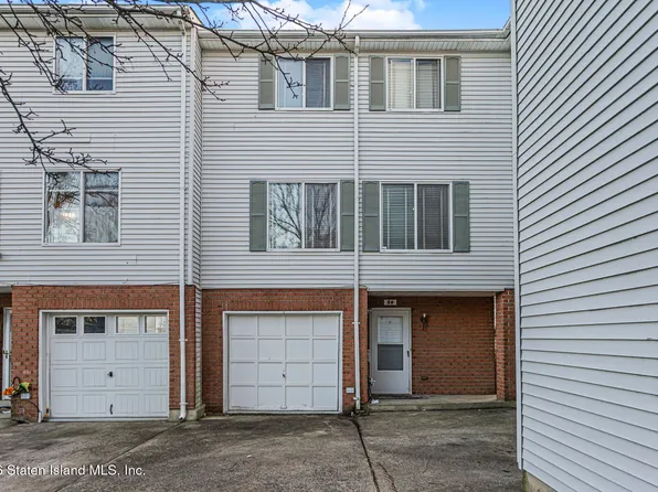 50 Ilyssa Way, Staten Island, NY 10312