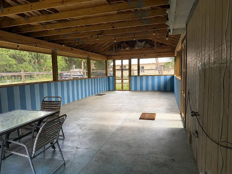 8012 US Highway 1 — Photo 15