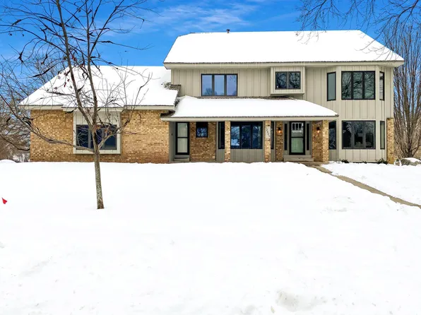 12405 44th Ave N, Plymouth, MN 55442