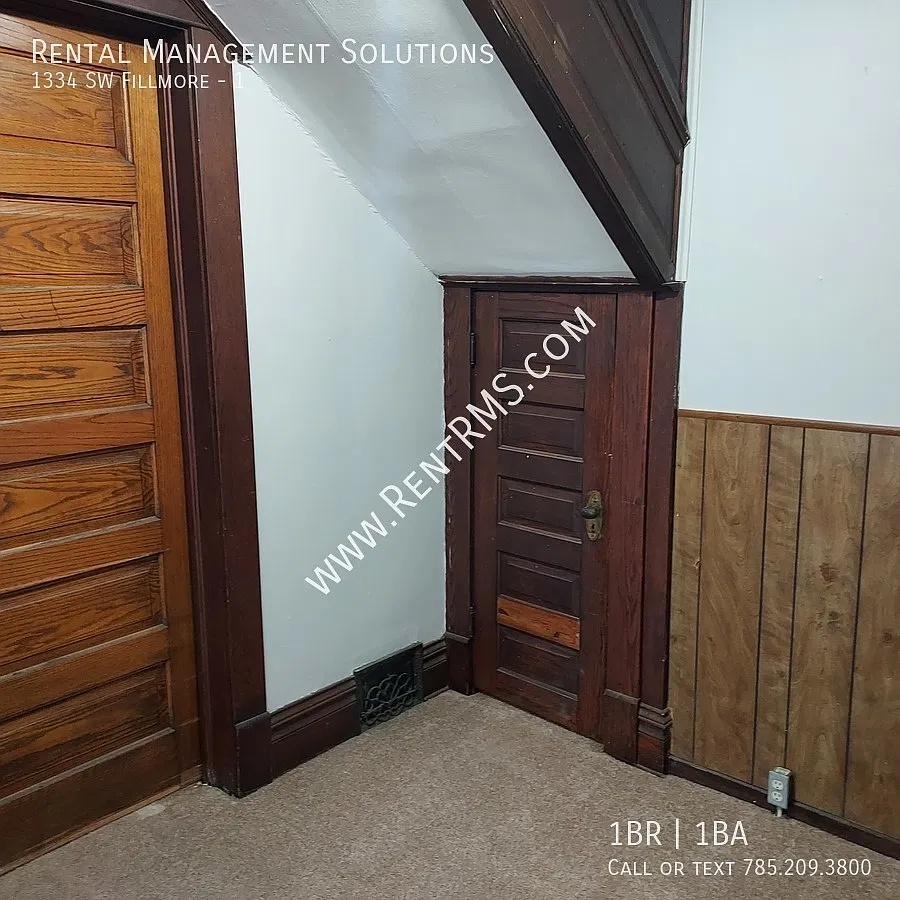 1334 Sw Fillmore #1- 1 Bed/1 Bath — Photo 2