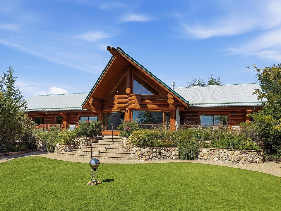 1st image of 801 N Chaparral Pines Dr