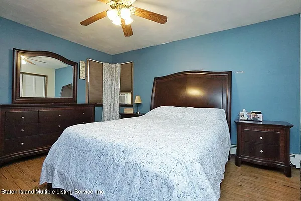 Sold by REMAX Elite | media 33