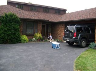 1166 Long Valley Rd, Westminster, MD 21158