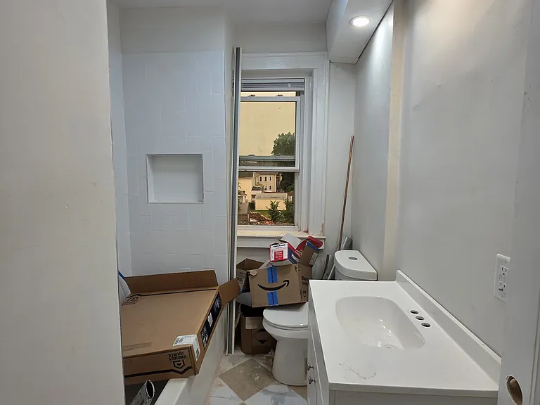293 Norton St #7C — Photo 5