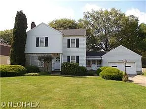 2718 Normandy Dr photo 1