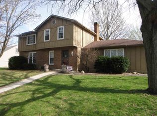 7418 Antebellum Dr, Fort Wayne, IN 46815