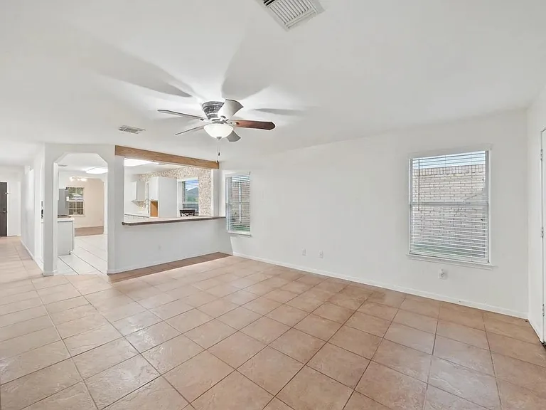 5503 Jefferson St — Photo 16