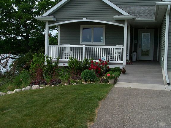 3rd image of 1455 W Waters Edge Dr