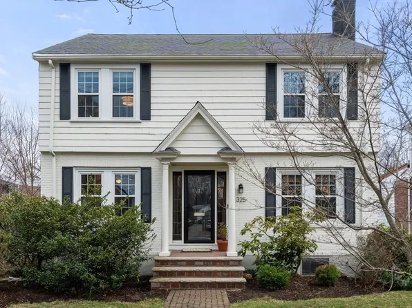 325 Parker St, Newton, MA 02459
