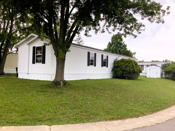 3561 Millrace St SE #65, Caledonia, MI 49316