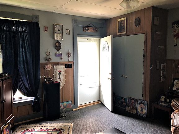 5th image of 342 McKellar St