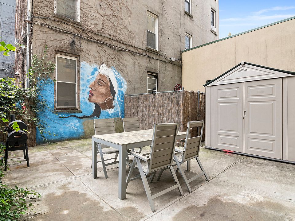 1st image of 190 Meserole St APT 1