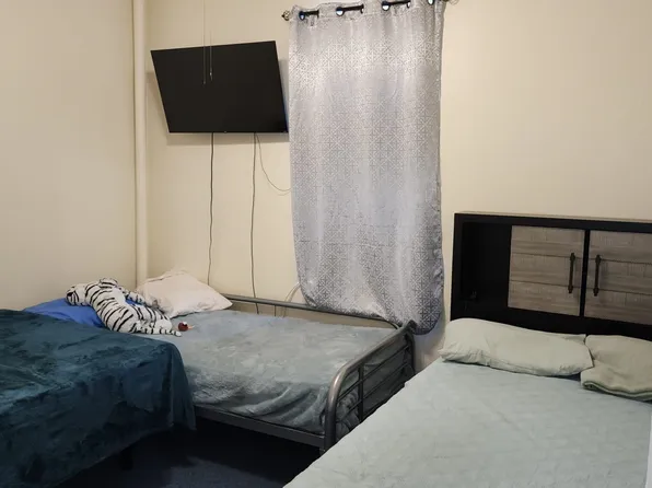 1614 Summit Avenue image 13 of 16