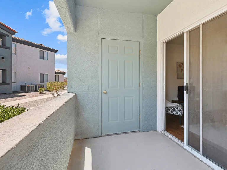La Mirada — Photo 10