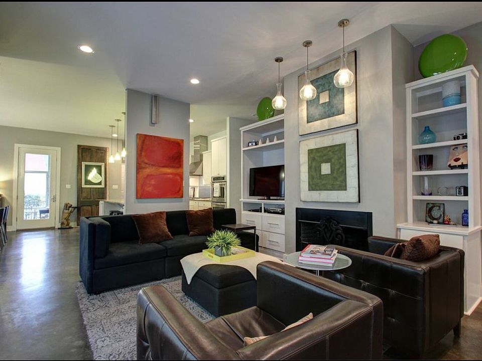 1st image of 5 Deerberry Forest Cir