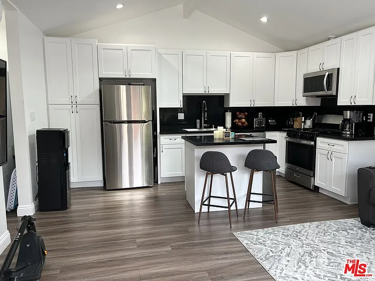 12512 Rubens Ave — Photo 11