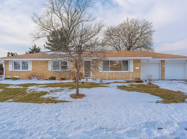 240 Regent St, Lincoln, IL 62656