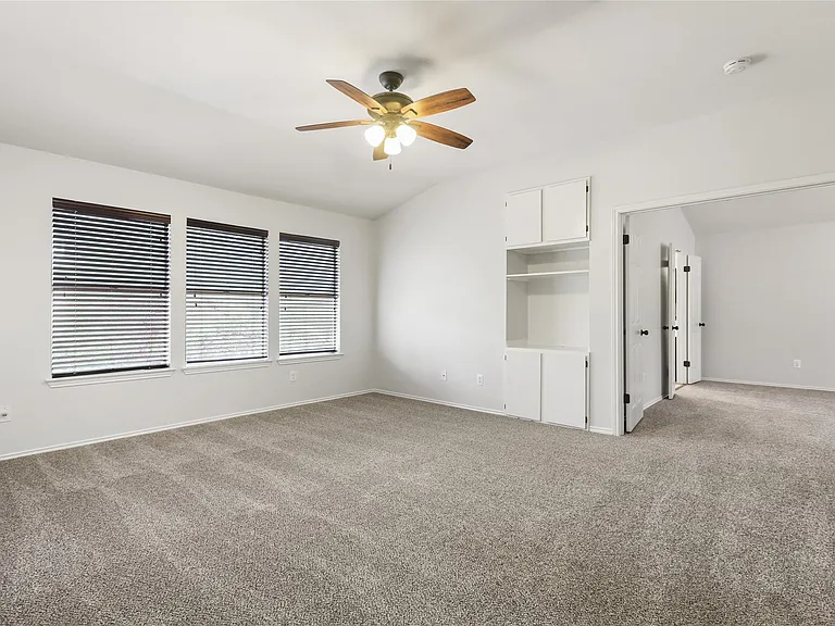 2604 Stenson Dr — Photo 16