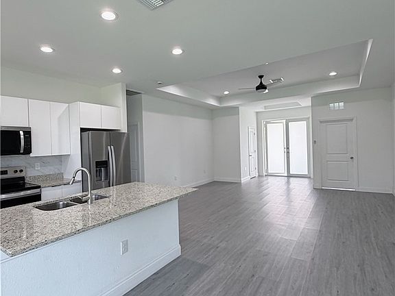 5th image of 3004 47th St W