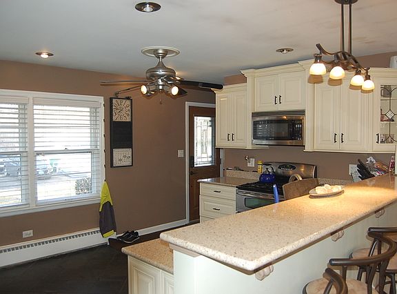 3rd image of 25700 W Arcade Dr N