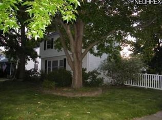 5934 Hodgman Dr, Parma Heights, OH 44130