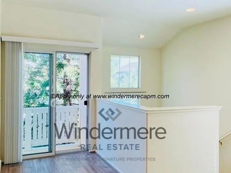 130 Penhow Cir — Photo 15