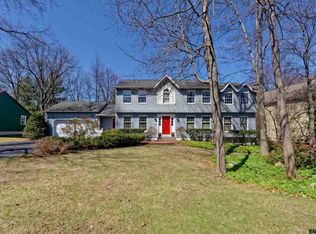12 Fox Run, Latham, NY 12110
