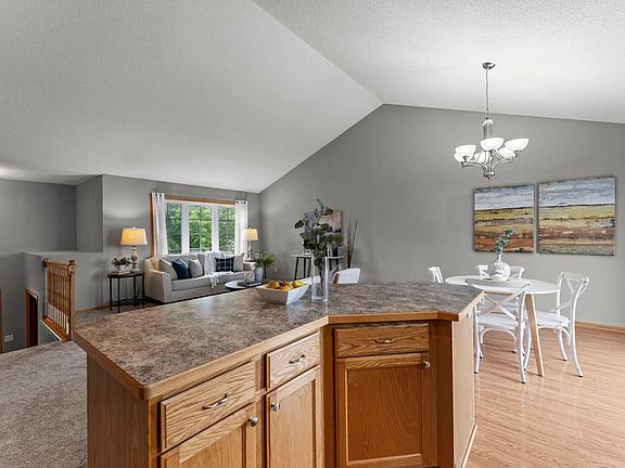 5th image of 1337 Eagle Ct