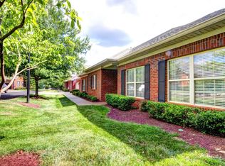 4000 Sugarberry Ct, Louisville, KY 40220