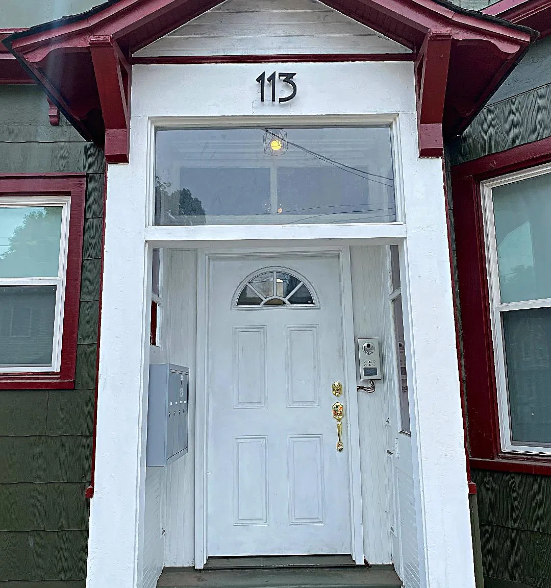 113 Clinton Ave — Photo 1