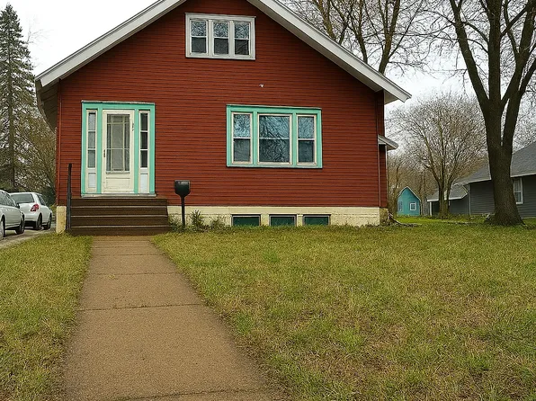 445 Central Ave S, Milaca, MN 56353