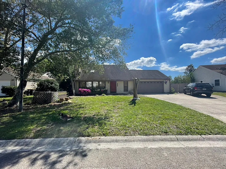 8151 Loch Lomond Ln — Photo 10