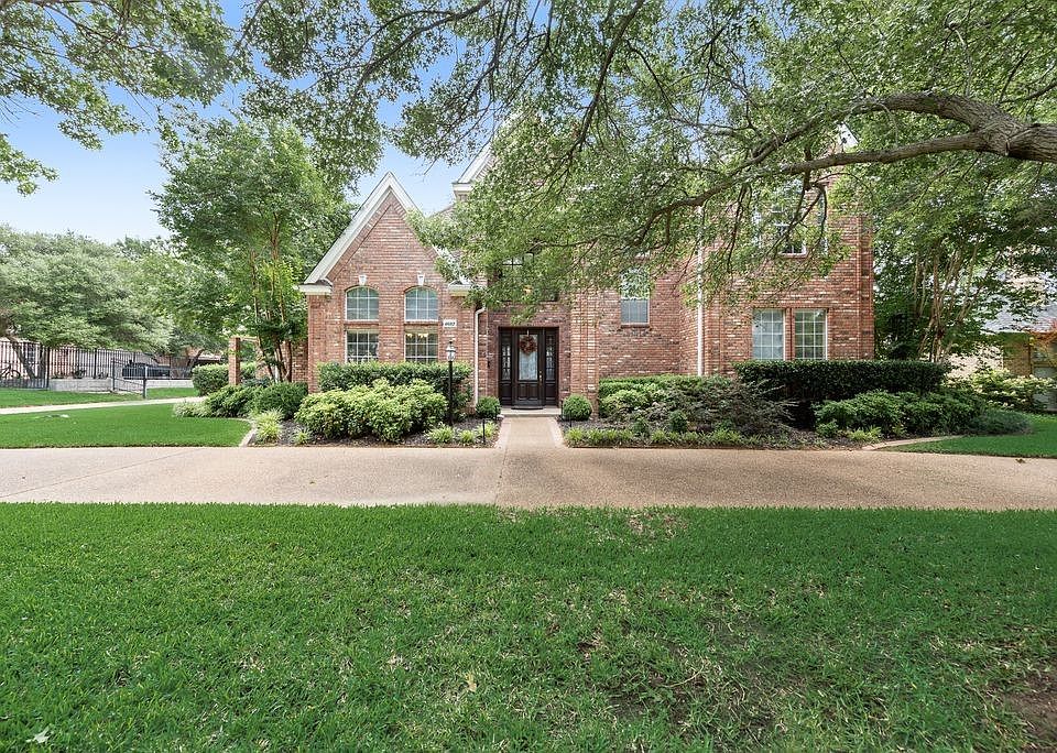 1st image of 4607 Lakeside Dr