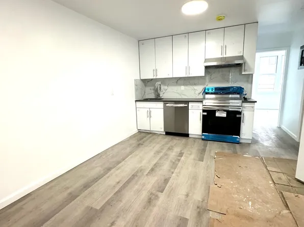 739 Newark Ave #2, Jersey City, NJ 07306