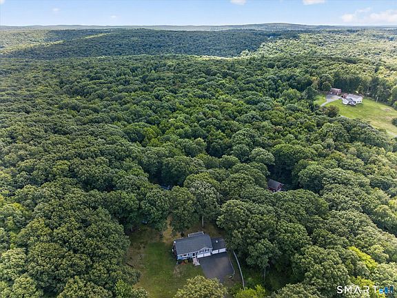5th image of 211 Mountain Road