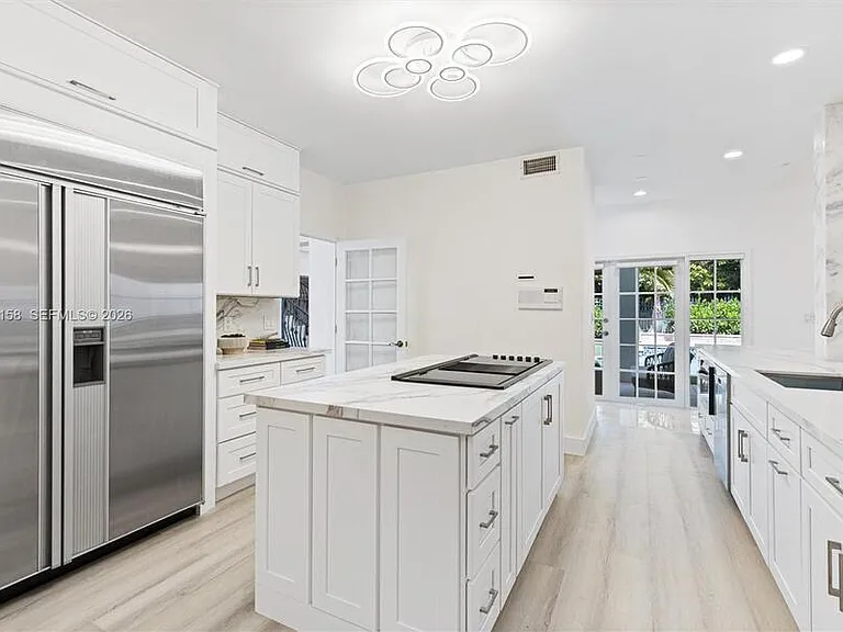 145 W Sunrise Ave — Photo 12