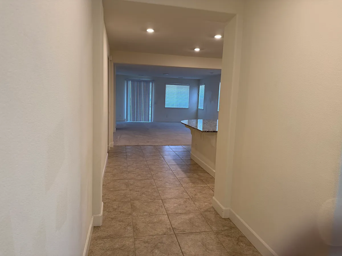 Building Photo - 1150 Dapple Dr