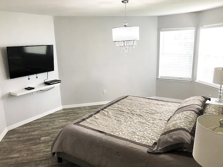 7220 Westpointe Blvd — Photo 11