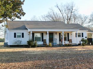 1304 Epworth Camp Rd E, Ninety Six, SC 29666