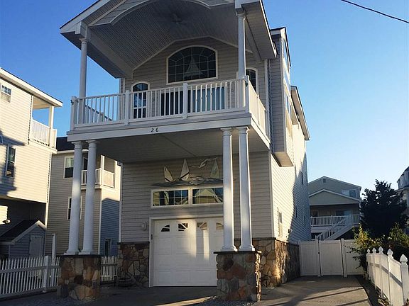 2nd image of 26 48th St