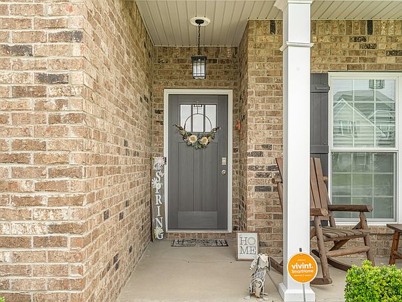 4th image of 2312 Tredwell Ave