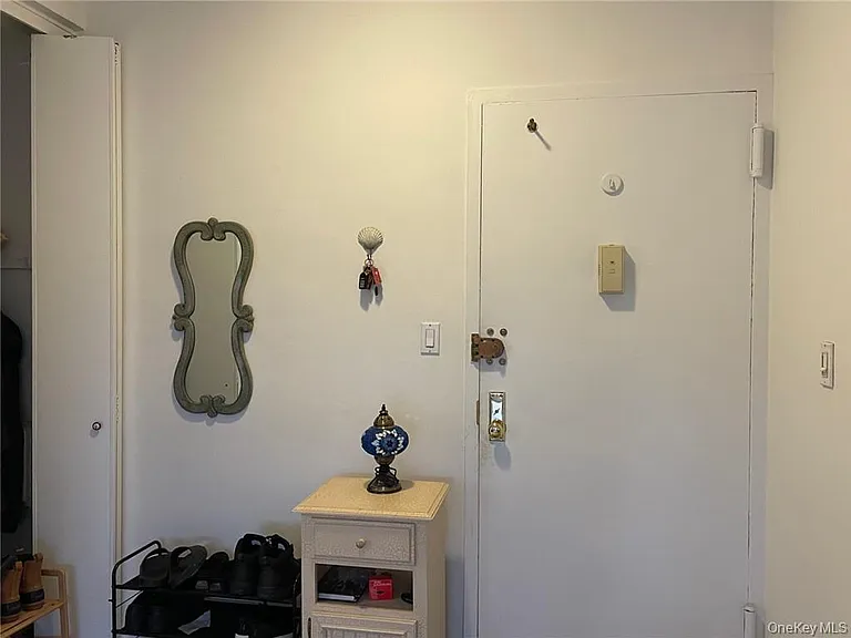 30 Lake St #12D — Photo 3