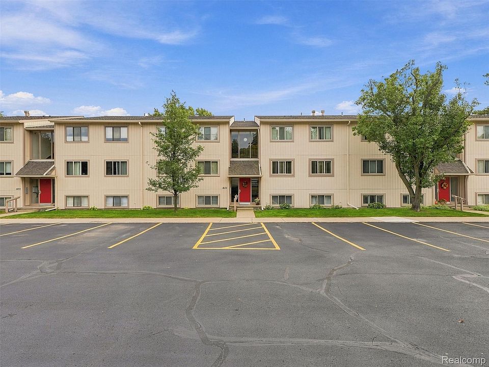 1677 Riverside Dr Apt 13, photo 25